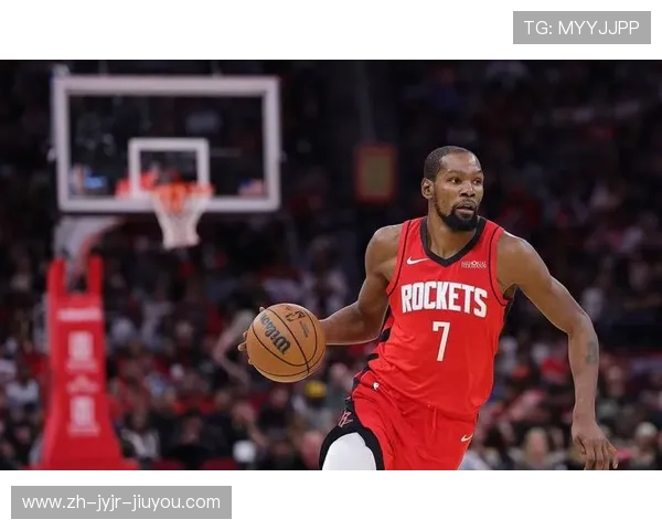 休斯顿火箭队最新新闻中透露了哪些重要交易信息和球员伤病情况对球队赛季目标有何影响